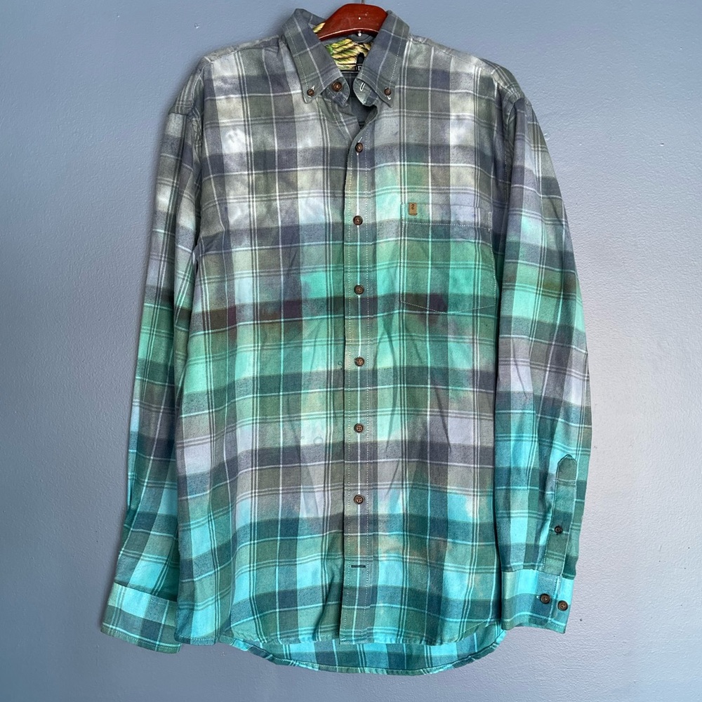 IZOD Men's Tall Stratton Long Sleeve Button Down Plaid Flannel Shirt hand faded